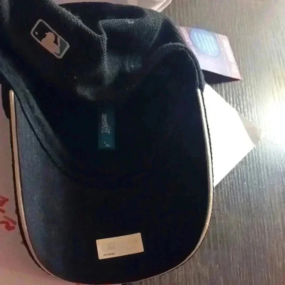 Size small to medium world series baseball cap Florida Marlins championship cap - Picture 6 of 7